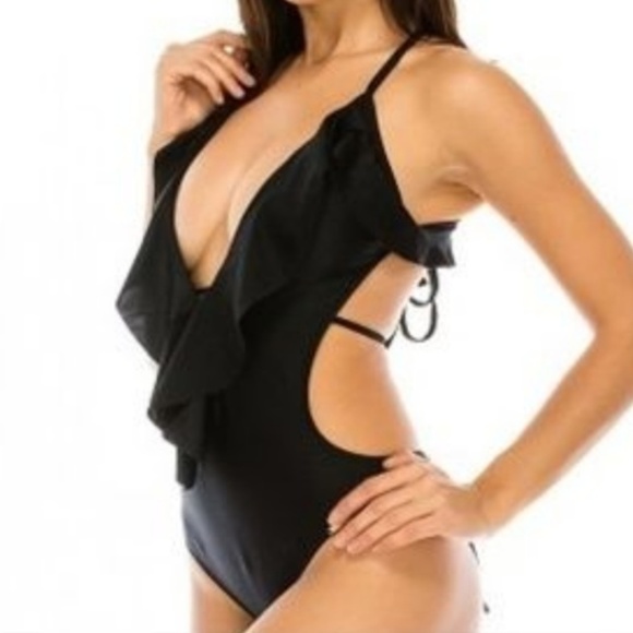 BLACK SWIMSUIT - Picture 1 of 3